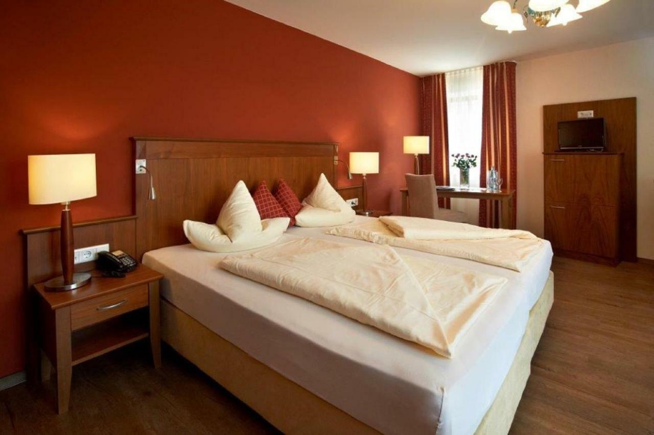 Hotelgasthof Zur Sonne Bad Goegging Exterior photo